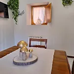 La Quercia D'oro بيت للعطل *